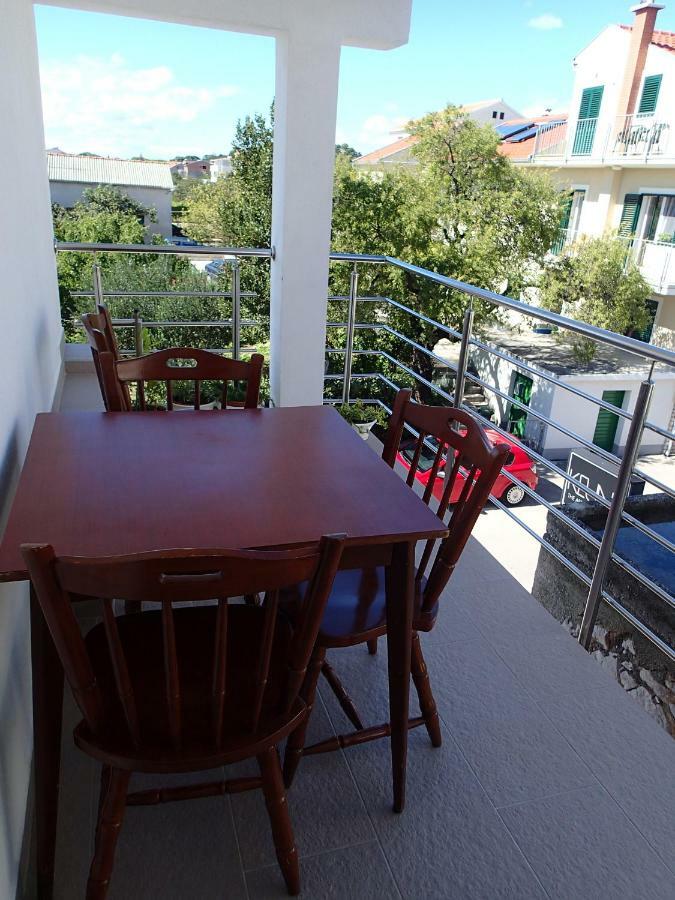 Apartments Violeta Бетина Екстер'єр фото