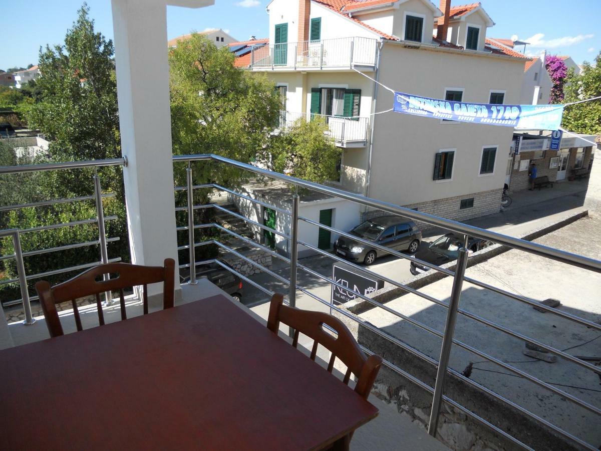 Apartments Violeta Бетина Екстер'єр фото