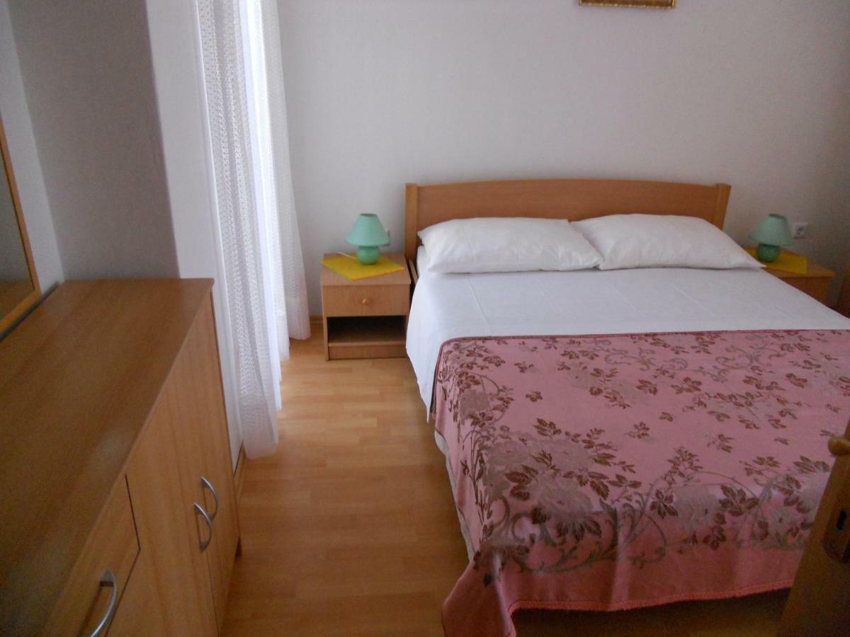 Apartments Violeta Бетина Екстер'єр фото