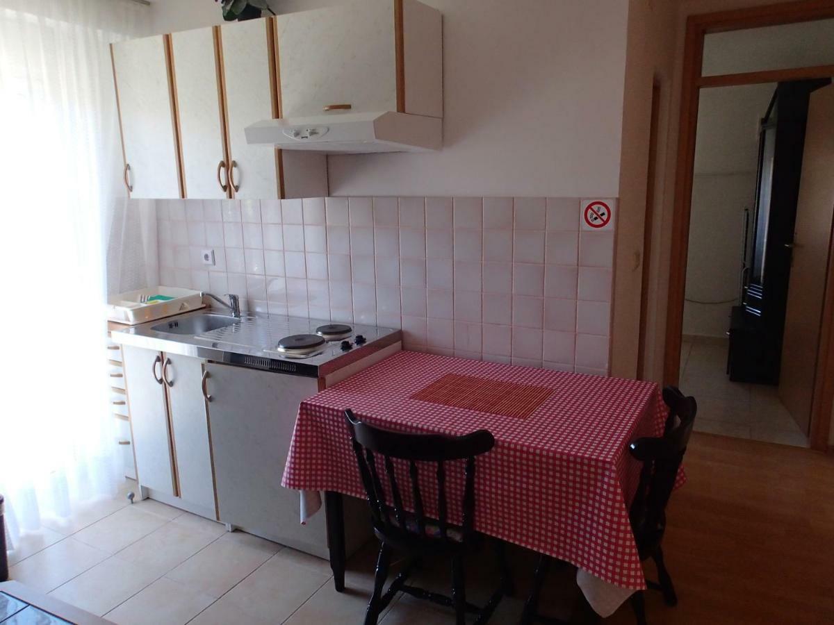 Apartments Violeta Бетина Екстер'єр фото